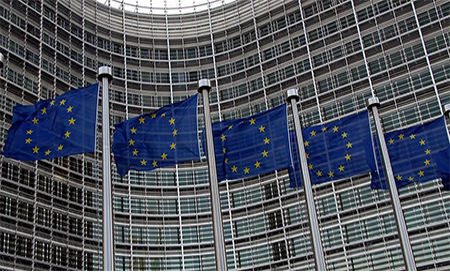 Unión Europea UE no ve posibilidad de continuar negociado con EEUU en materia de libre comercio